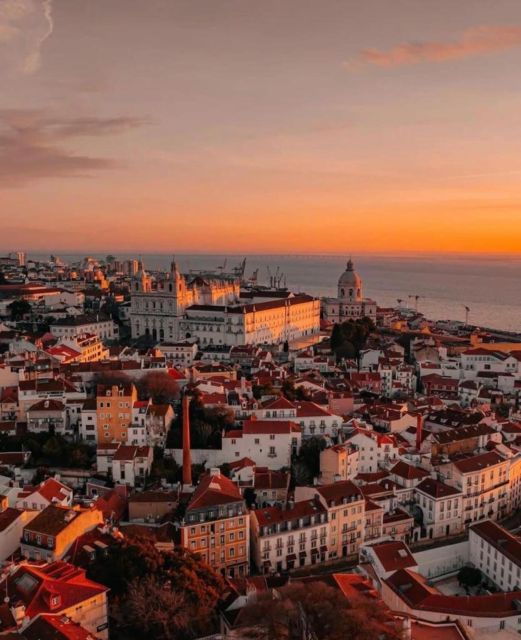 lisbon-private-4-hours-city-highlights-tour-by-tuktuk
