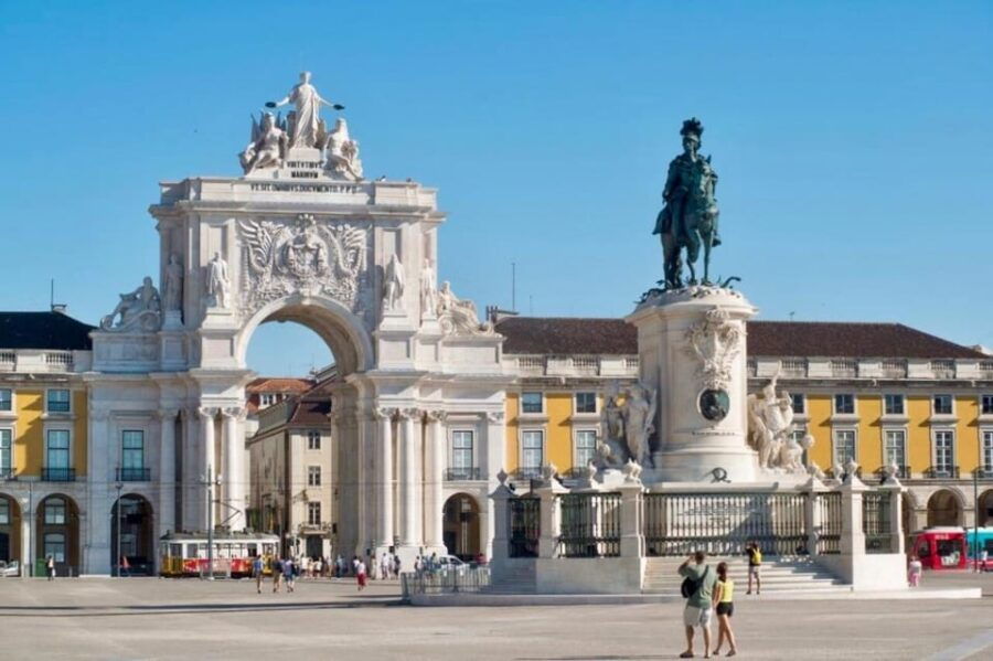 lisbon-private-half-day-city-tour-with-hotel-pickup