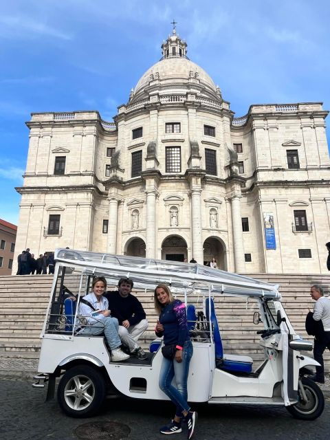 lisbon-private-half-day-tuk-tuk-tour