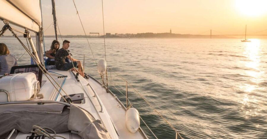 lisbon-private-sunset-cruise-on-the-tagus-river-with-drink