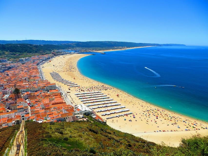lisbon-trip-to-porto-with-stops-in-obidos-nazare-aveiro