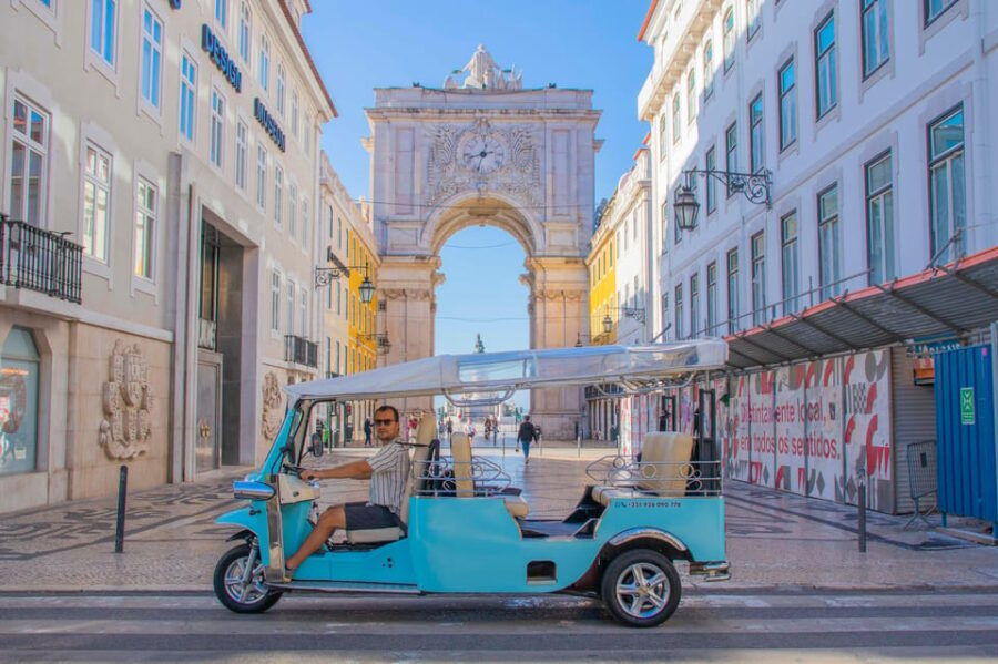 lisbon-tuk-tuk-tour-in-french-or-german-w-true-local-guide