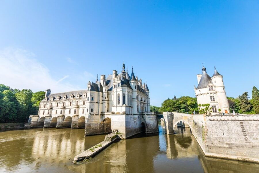 loire-valley-castles-vip-private-tour-from-paris-3-castles