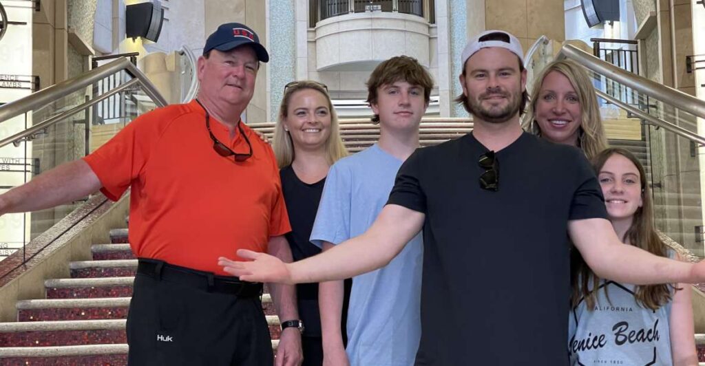 Los Angeles: Comprehensive Sightseeing Van Tour | The Abroad Guide