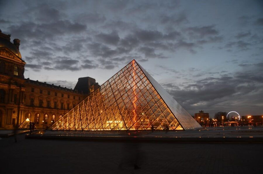 louvre-museum-timed-entrance-ticket-with-audio-guide