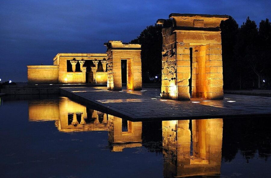 madrid-by-night-austrias-almudena-cathedral-palace-debod-temple