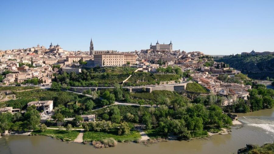 madrid-guided-tour-of-toledo-with-cathedral-visit