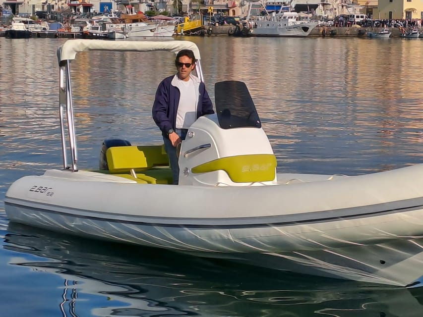 maluma-charter-tour-of-the-gulf-of-naples-and-its-islands