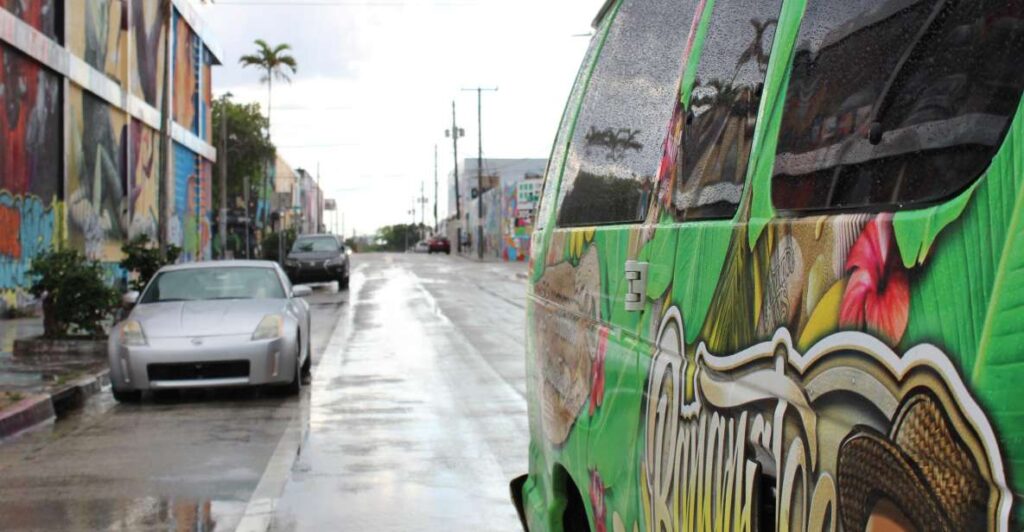 Miami: City Bus Tour With Downtown or Miami Beach Pickup
