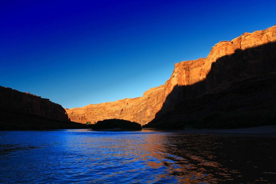 Moab: Colorado River Sunset Boat Tour With Optional Dinner