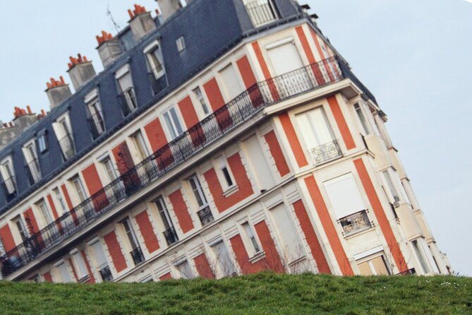 montmartre-scavenger-hunt-and-highlights-self-guided-tour