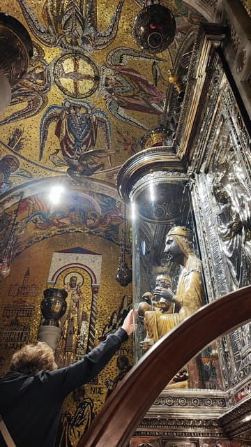 montserrat-small-group-tour-with-train-and-cable-car