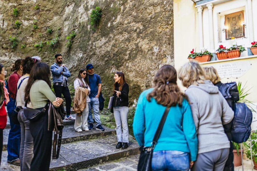 naples-panoramic-walking-tour-with-funicular