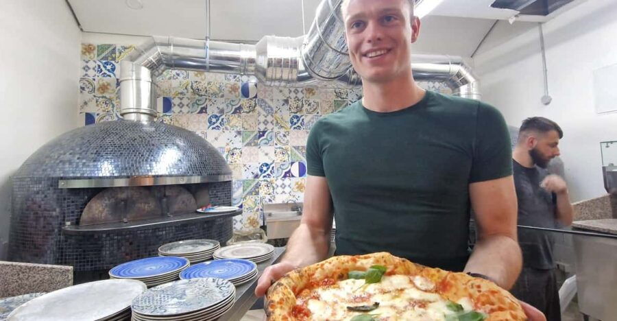 naples-pizza-making-class-with-local-pizzaiolo
