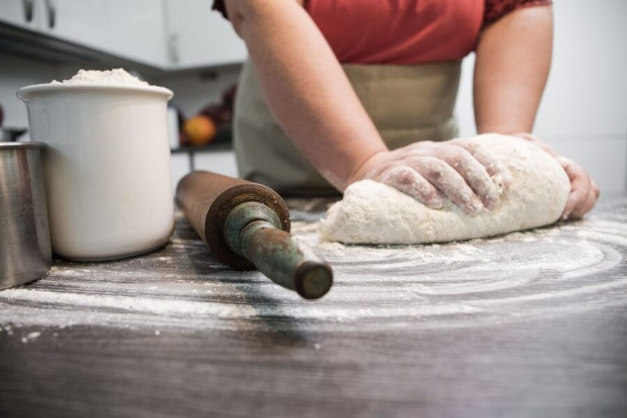 naples-premium-pizza-making-class-at-a-pizzeria-2