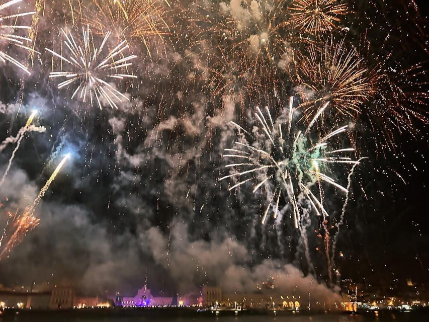 new-year-lisbon-sailing-with-fireworks