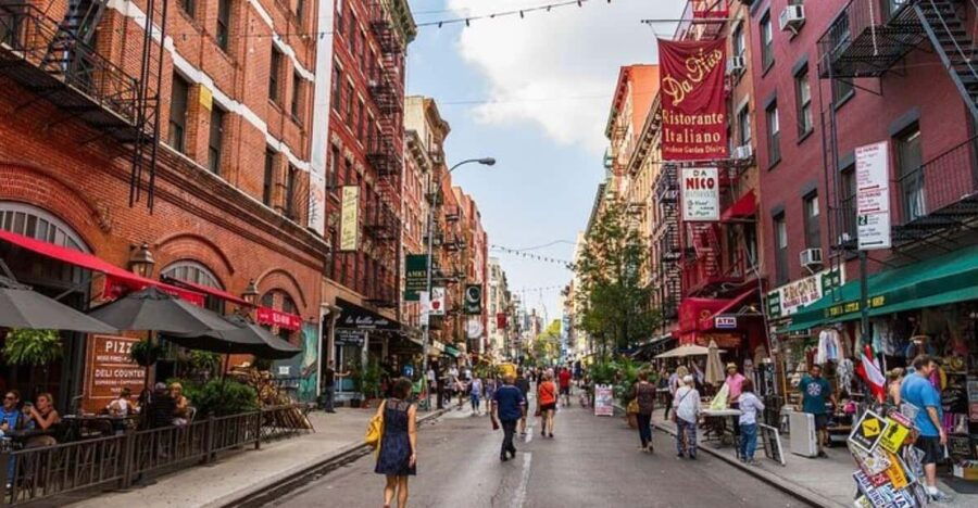 new-york-nypd-guided-gangs-and-mafia-walking-tour-with-food