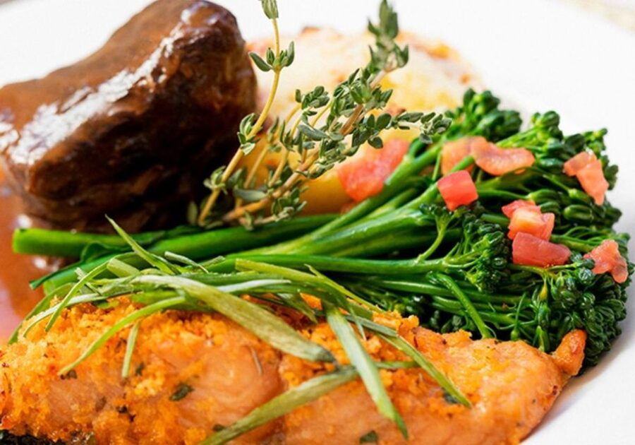 Newport Beach: Christmas Day Buffet Brunch or Dinner Cruise