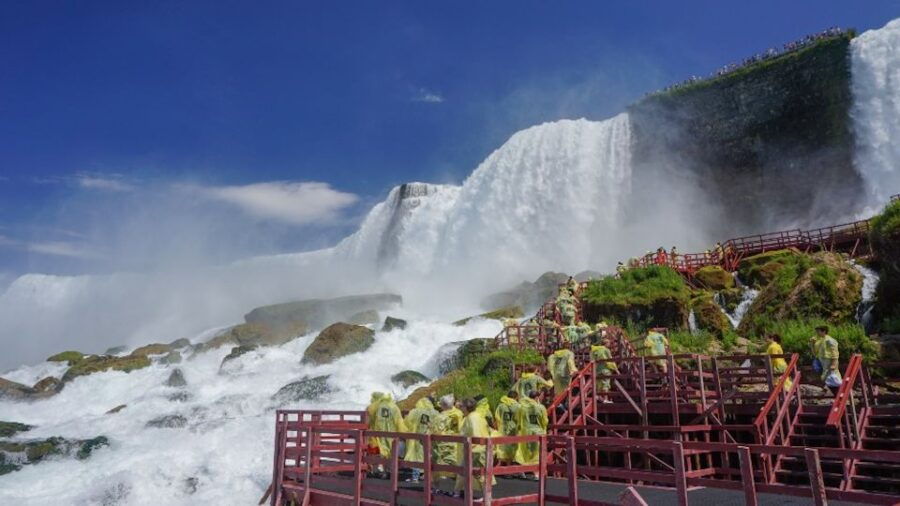 Niagara Falls, USA: Walking Tour W/Cave and Maid of the Mist
