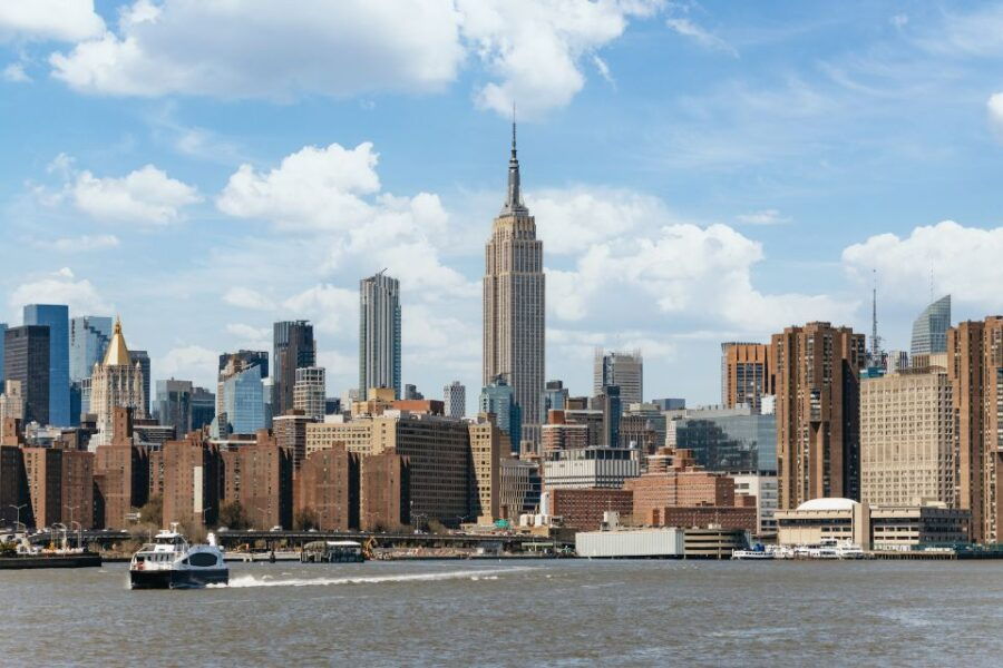 nyc-circle-line-1-5-hr-landmarks-skip-the-box-office-cruise