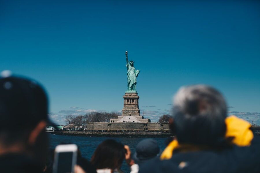 nyc-statue-of-liberty-ellis-island-guided-city-boat-tour