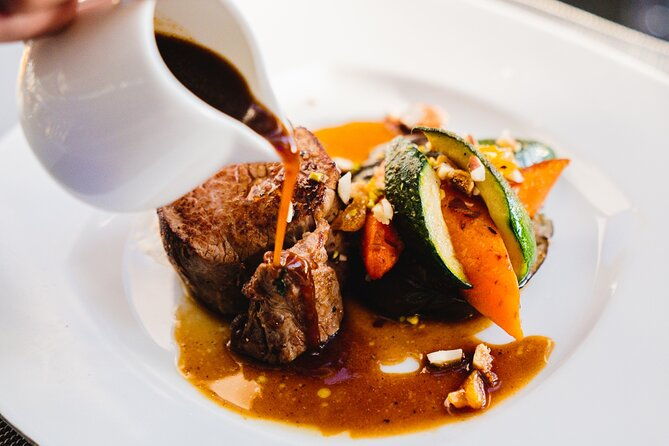 overnight-stay-onboard-paris-seine-river-dinner-with-cruise