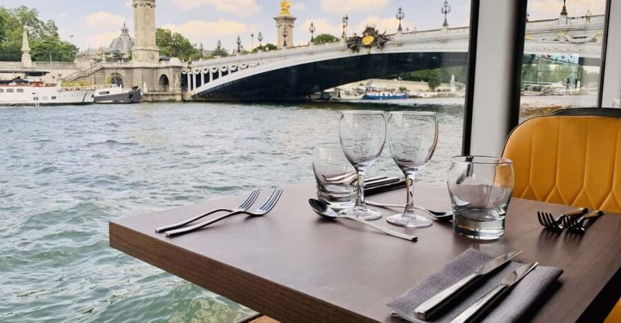paris-bistronomic-early-dinner-cruise