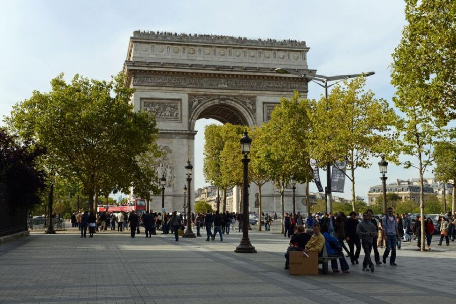 paris-champs-elysees-2-hour-private-walking-tour
