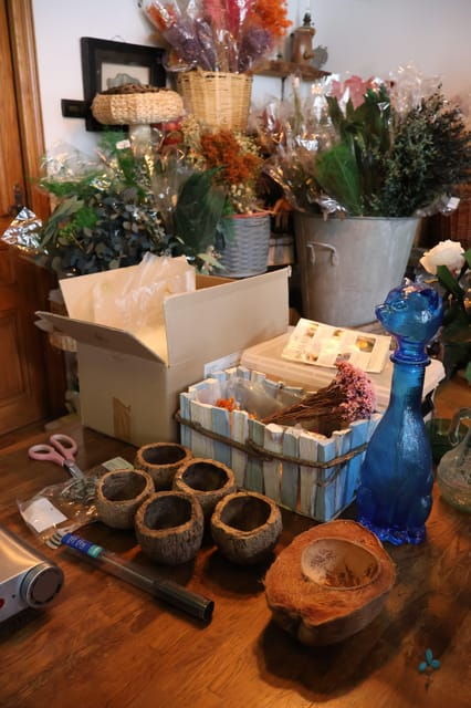 paris-floral-scented-candle-making-worskshop