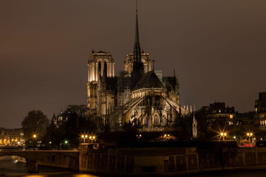 paris-ghosts-and-dark-stories-guided-walking-tour