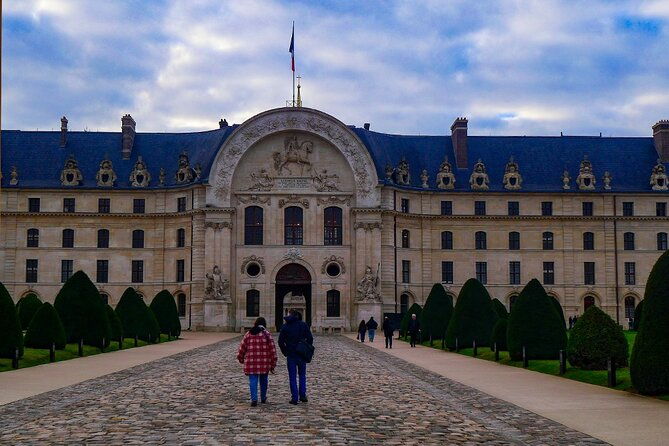 paris-napoleons-legacy-small-group-tour-with-les-invalides