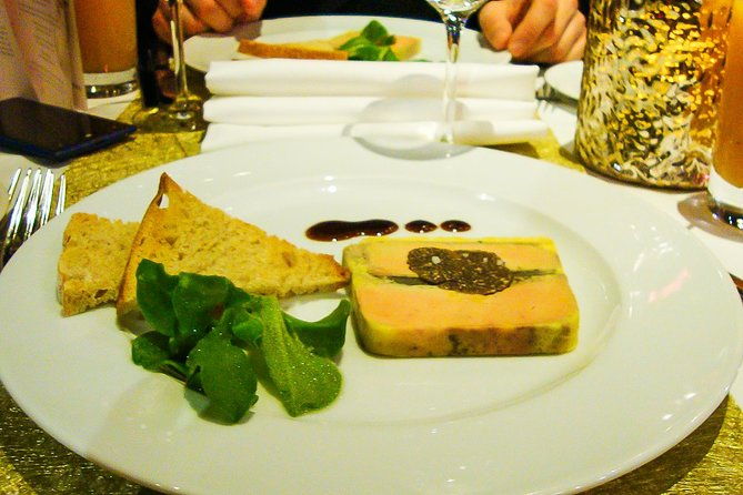 paris-private-food-tour-with-your-friendly-local-guides