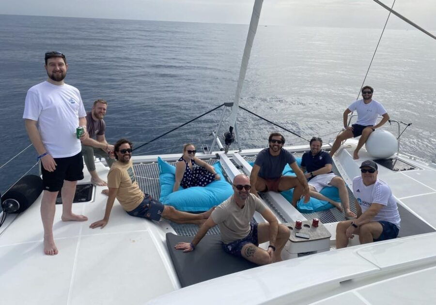 pasito-blanco-private-catamaran-excursion-with-food-drink