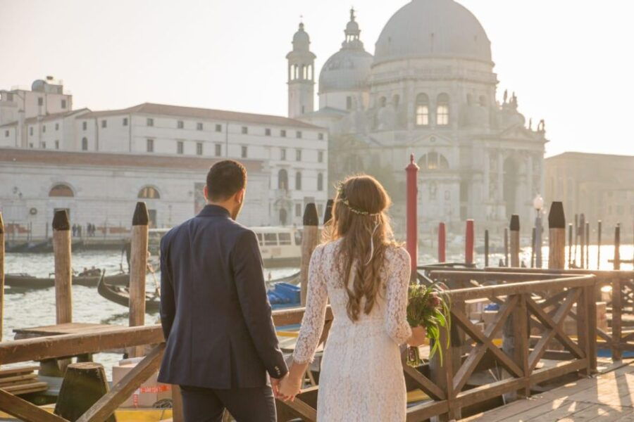 perfect-private-venice-tour-with-gondola-photoshoot-2