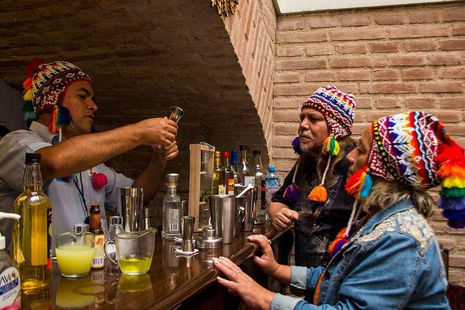 pisco-walking-tour-exotic-cocktails-class