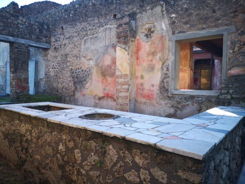pompeii-guided-day-trip-to-ruins-and-2-wineries-visits