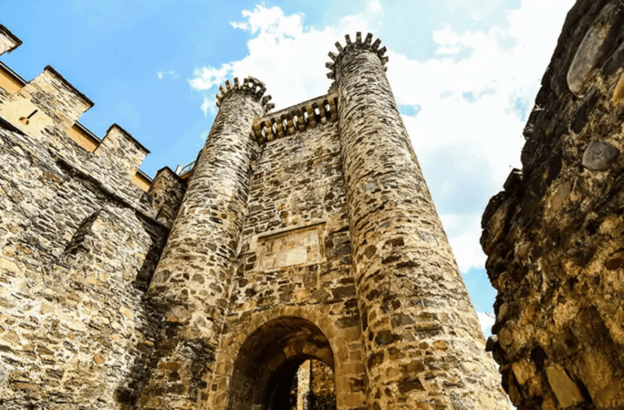 ponferrada-castle-of-the-templars-entry-and-guided-tour