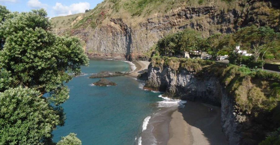 ponta-delgada-private-full-or-half-day-4x4-sao-miguel-tour