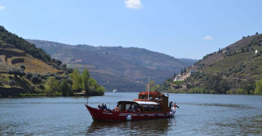 porto-douro-valley-vineyards-tour-with-lunch-river-cruise