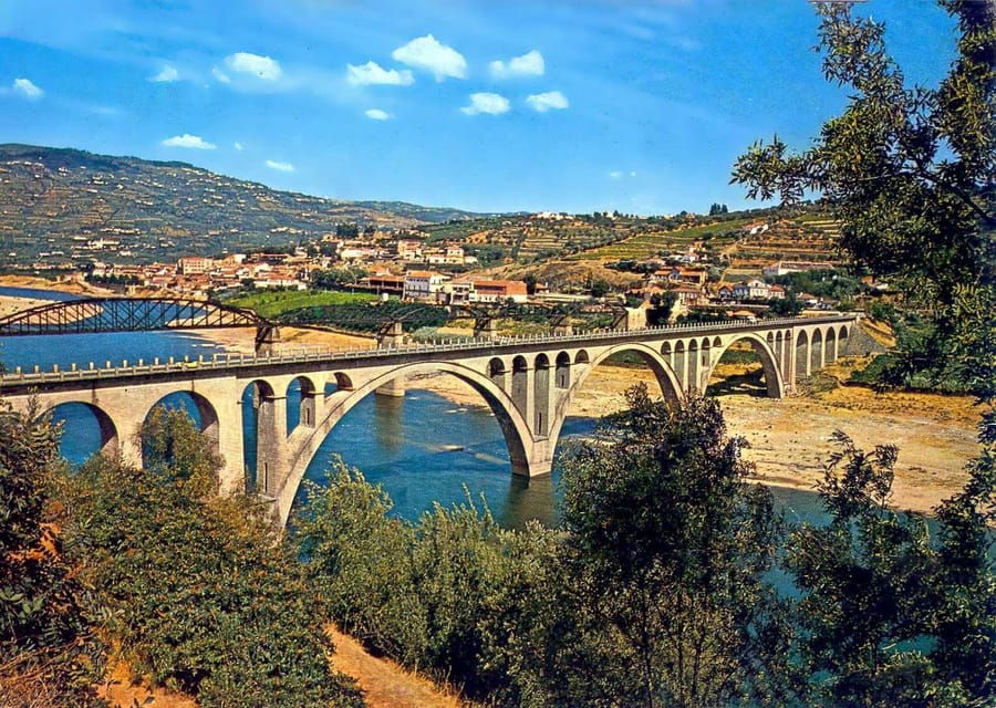 porto-douro-valley-wine-tour-with-lunch-tastings-cruise