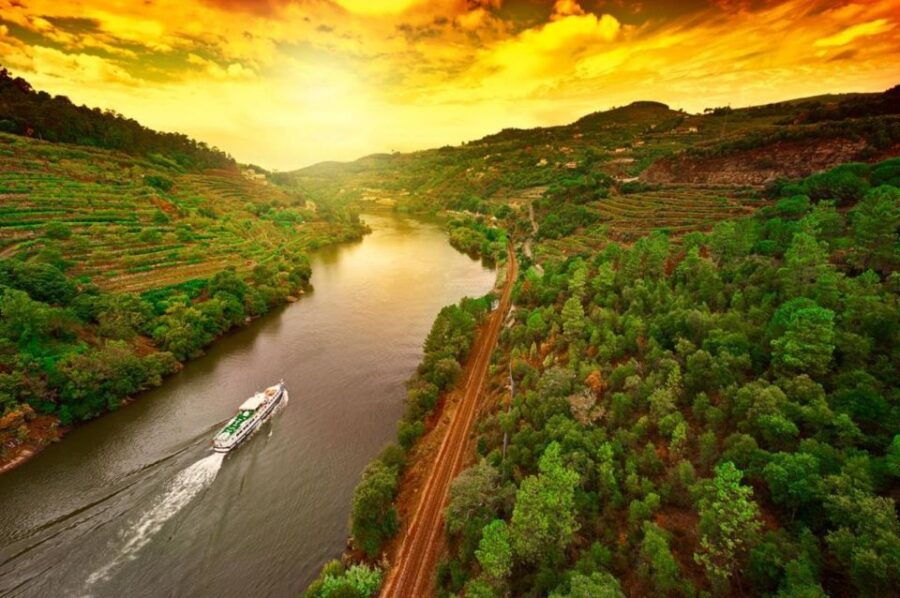 porto-douro-valley-wine-tour