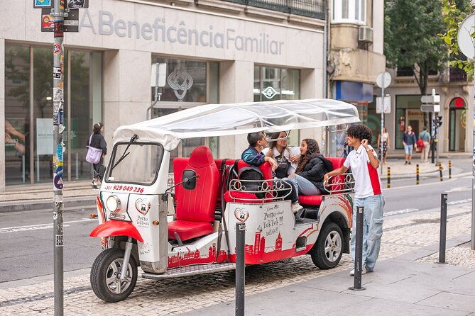 porto-vip-tuk-tuk-guided-tour-1-30h