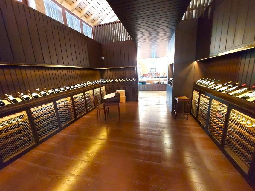 porto-wine-tastings-green-wine-tradicional-lunch