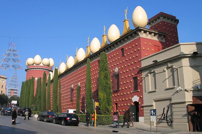 private-6-hour-tour-of-dali-museum-in-figueras-from-barcelona-with-hotel-pick-up