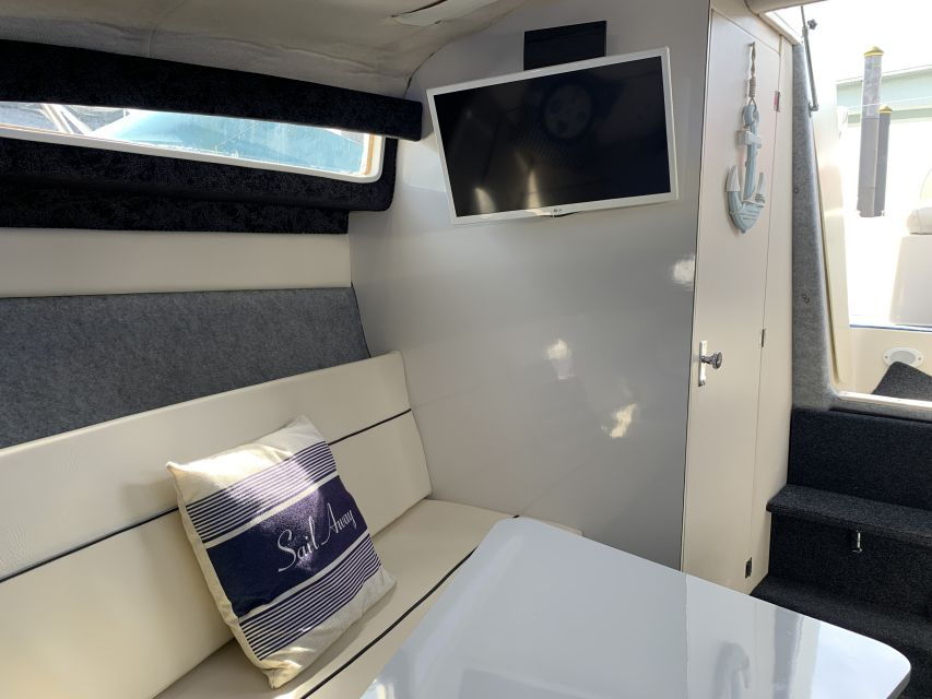 private-cruise-in-rio-douro-2-hours-up-to-8-passengers