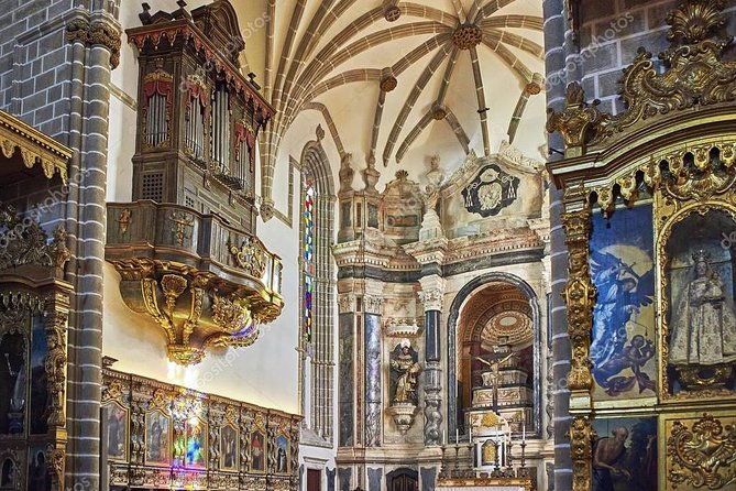 private-excursion-for-1-to-8-people-the-city-of-evora-and-its-monuments