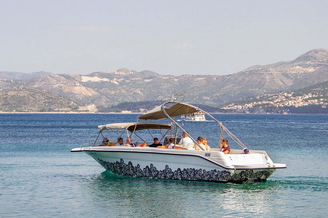 private-half-day-speedboat-tour