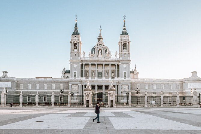 private-madrid-bike-tour-with-friendly-local-guide