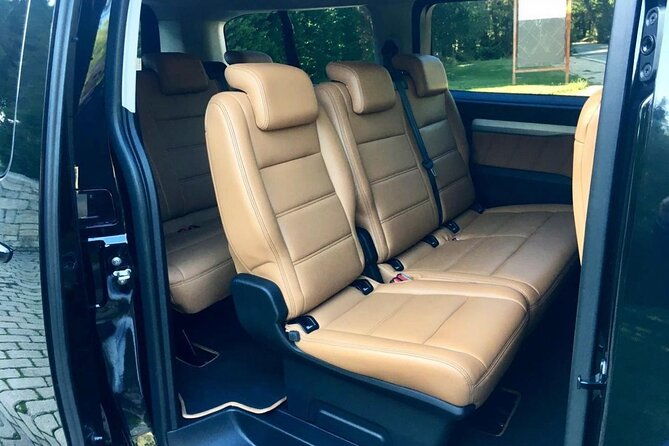 private-minivan-transfer-from-athens-to-preveza-town