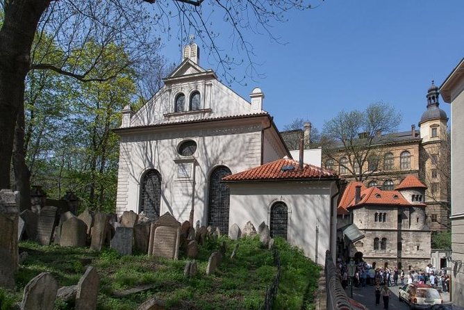private-prague-full-day-tour-jewish-quarter-and-city-sights